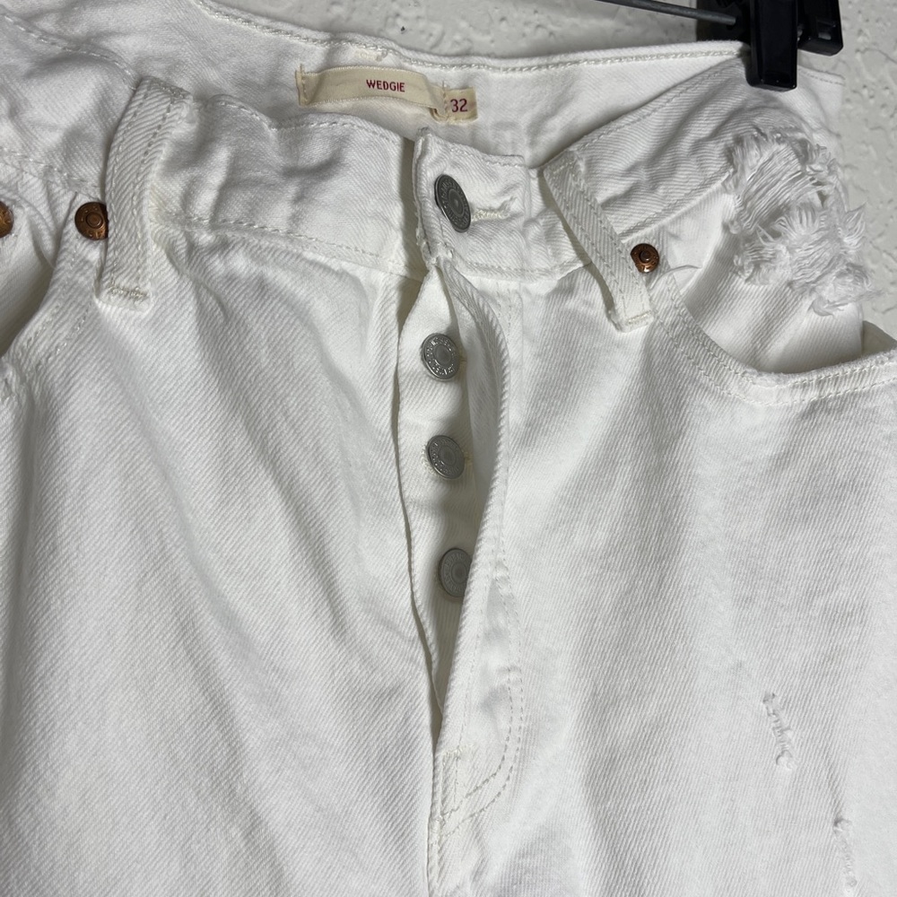 Levi's 501 Wedgie Straight Distressed White Jeans Sz 32 - Picture 10 of 14